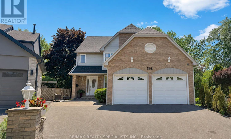 39 B Newington Crescent
