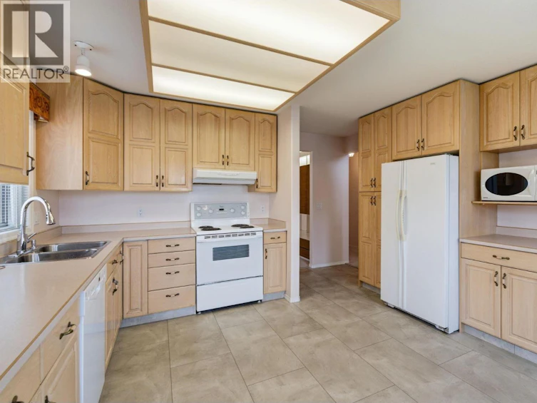 212-650 Lexington Drive, Kelowna, BC, V1W 3B6 - 10