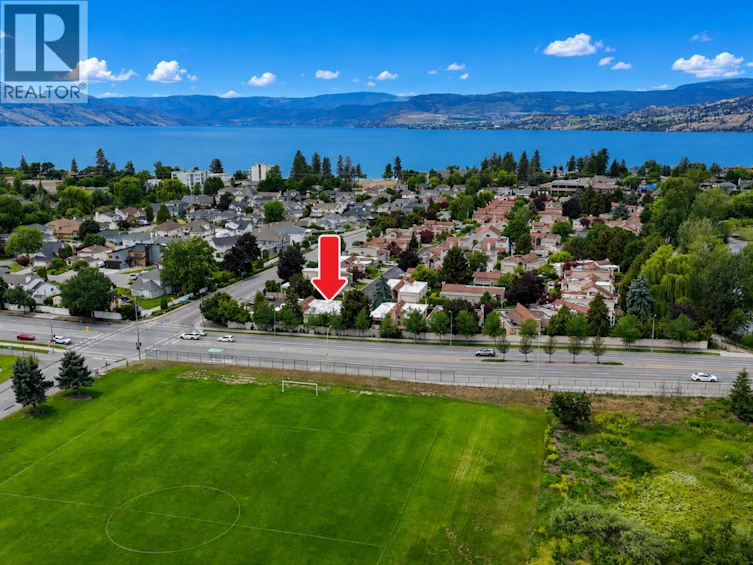 212-650 Lexington Drive, Kelowna, BC, V1W 3B6 - 2