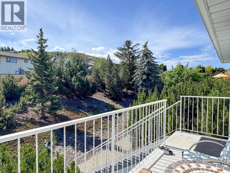 213-1047 Middleton Way, Vernon, BC, V1B 2N3 - 3