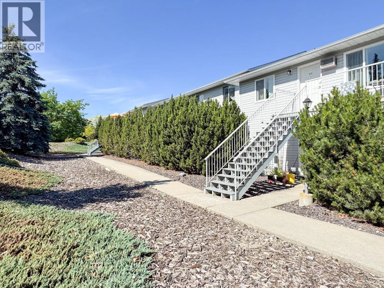 213-1047 Middleton Way, Vernon, BC, V1B 2N3 - 2