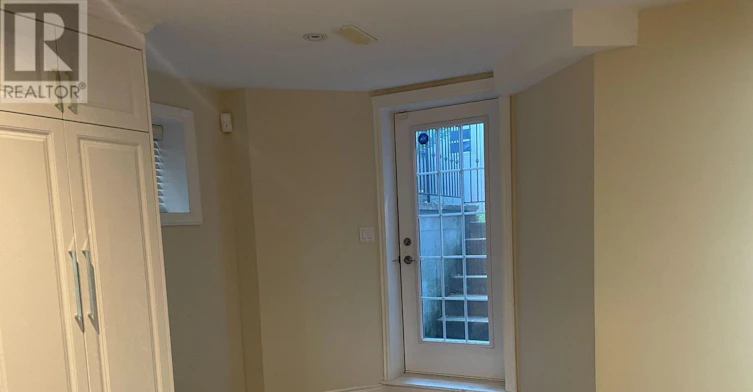 10 Hoyle Avenue, Toronto, ON, M4S 2X6 - 3
