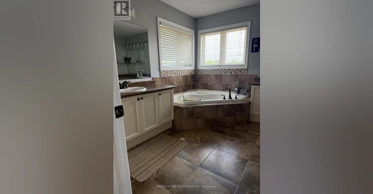 UPPER-1286 Kettering Drive, Oshawa, ON, L1K 3A9 - 17