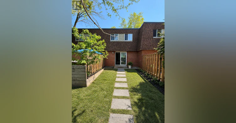 TH22-75 Eastdale Avenue, Toronto, ON, M4C 5N3 - 2