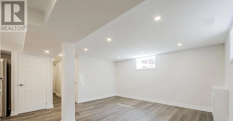 2-325 32nd Street EAST, Hamilton, ON, L8V 3S8 - 3