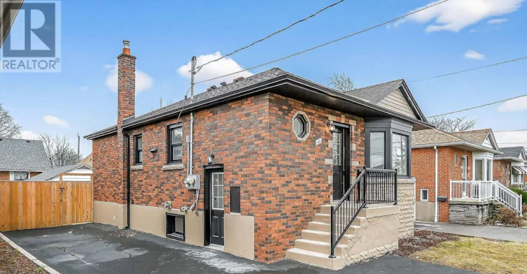 191 32nd Street EAST, Hamilton, ON, L8V 3S1 - 3