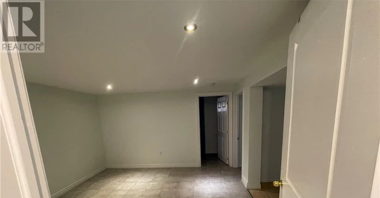 LOWER-26 Stewart Avenue, Thorold, ON, L2V 2W7 - 14