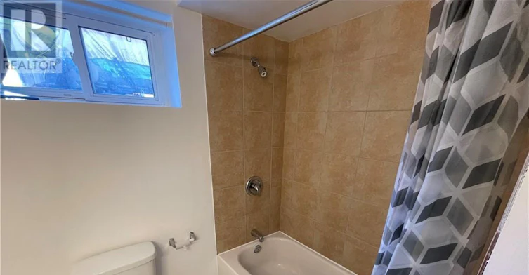 LOWER-26 Stewart Avenue, Thorold, ON, L2V 2W7 - 19