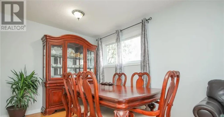 45 Hilliard Avenue, Ottawa, ON, K2E 6B9 - 24