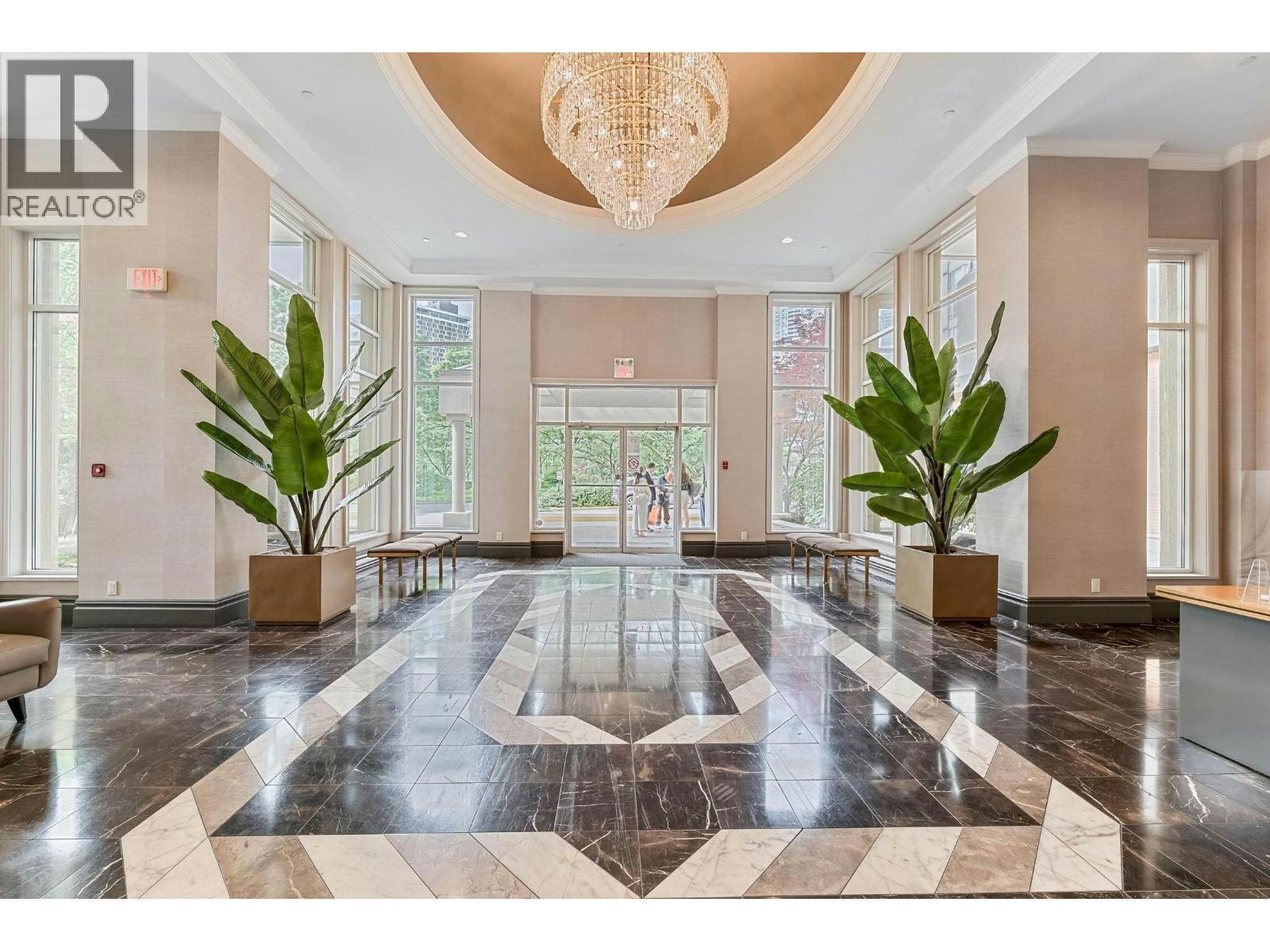 404-6240 Mckay Avenue, Burnaby, BC, V5H 4L8