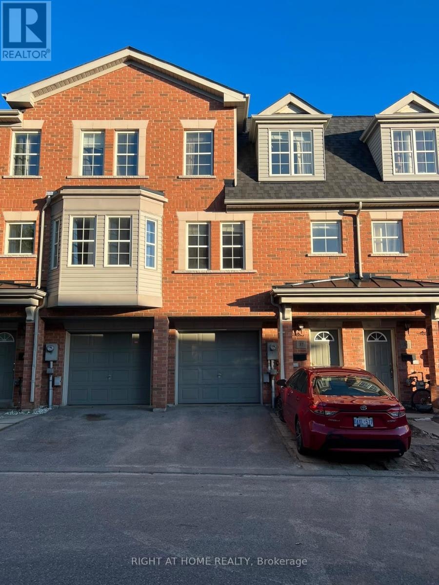 37 Archibald Mews, Toronto, ON, M1P 0A5