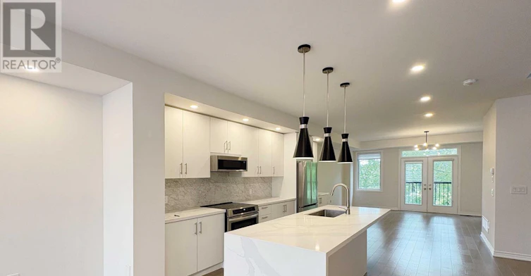 74 Puisaya Drive, Richmond Hill, ON, L4E 1A2 - 2