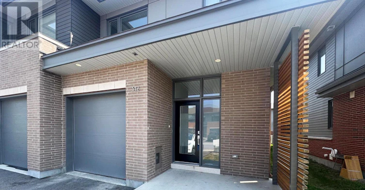 312 Wigwas Street, Ottawa, ON, K1K 5A1 - 2