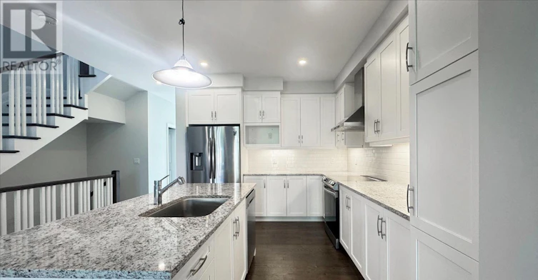 312 Wigwas Street, Ottawa, ON, K1K 5A1 - 9