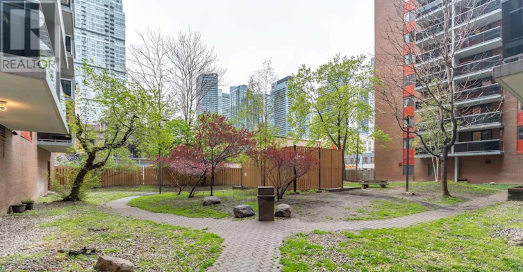 503-20 Saint Patrick Street, Toronto, ON, M5T 2Y4 - 18