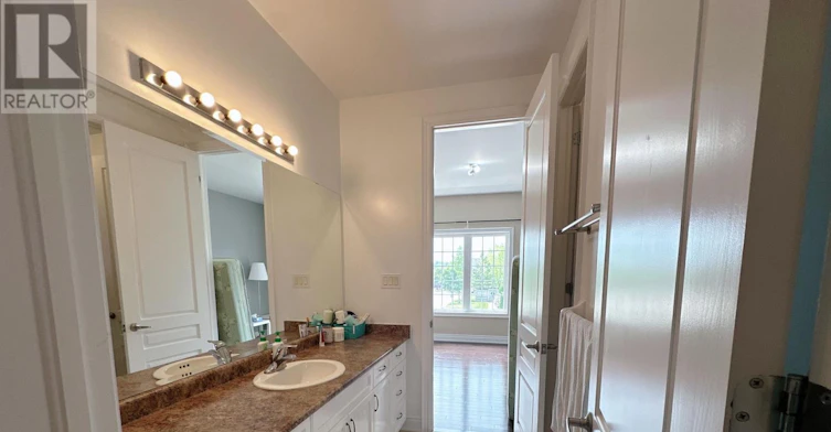 22 Sir Modesto Court, Vaughan, ON, L6A 0E2 - 29