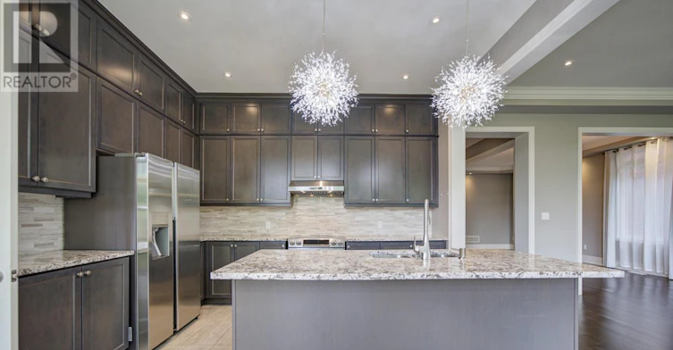 102 Joseph Hartman Crescent, Aurora, ON, L4G 7C4 - 7