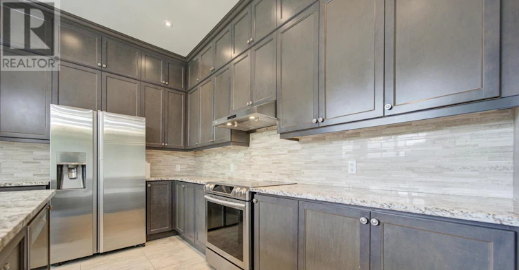 102 Joseph Hartman Crescent, Aurora, ON, L4G 7C4 - 9
