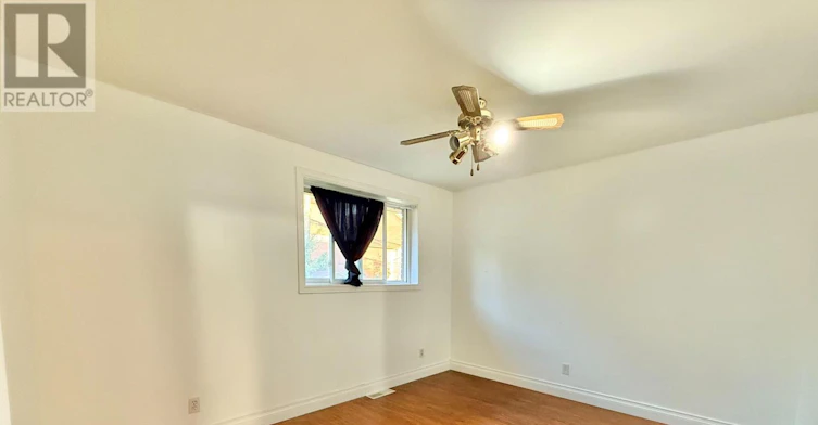 UPPER Level 5 Horizon Crescent, Toronto, ON, M1T 2G2 - 9