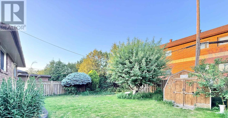 UPPER Level 5 Horizon Crescent, Toronto, ON, M1T 2G2 - 12