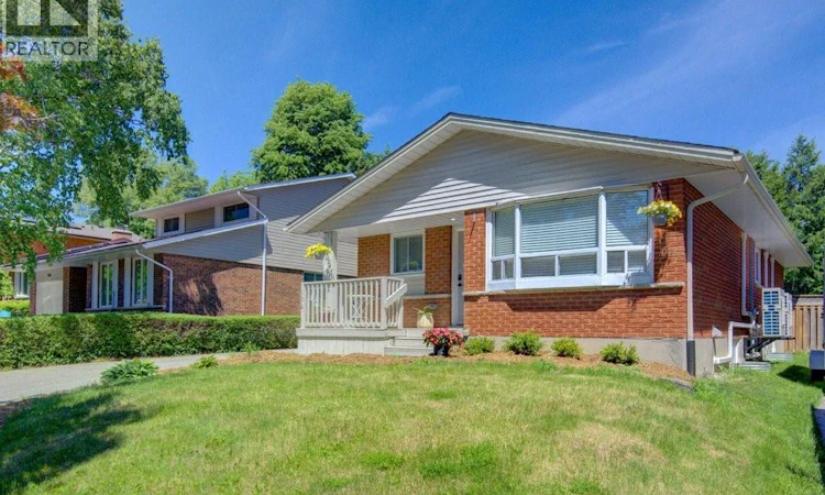 136 Dunsmere Drive