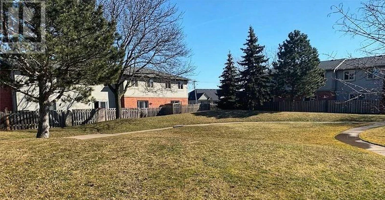 74-65 Dorchester Boulevard, St. Catharines, ON, L2M 7T2 - 9