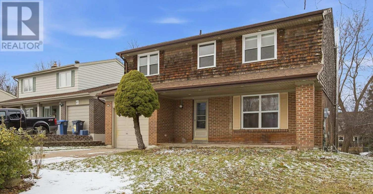 69 Lorraine Crescent, Brampton, ON, L6S 2R6 - 2