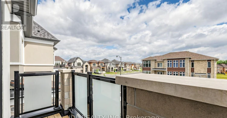 4 Fair Winds Lane, East Gwillimbury, ON, L9N 0E5 - 21