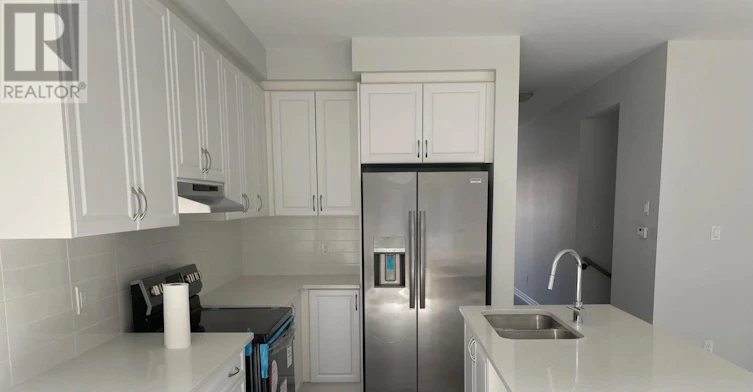 21 Father Muckle Avenue, Georgina, ON, L4P 0C2 - 6