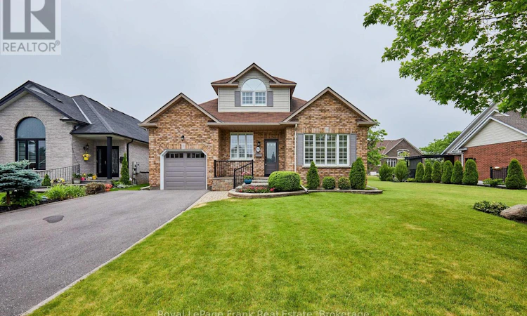 58 Waterbury Crescent