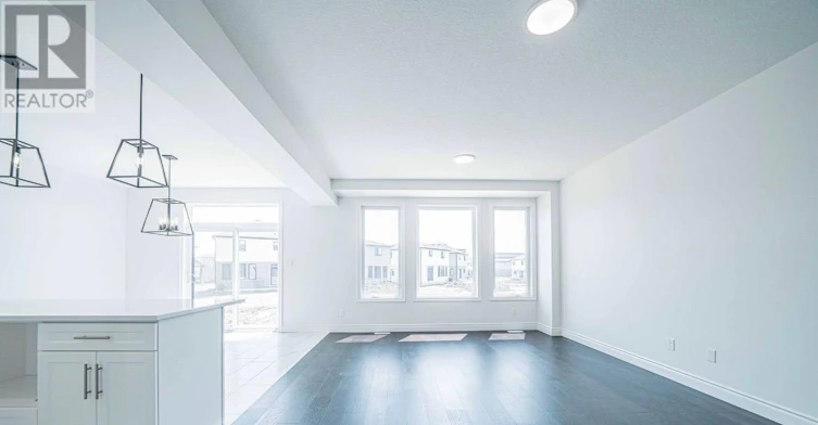 UPPER-201 Roy Mcdonald Drive, London, ON, N6L 0J1 - 2