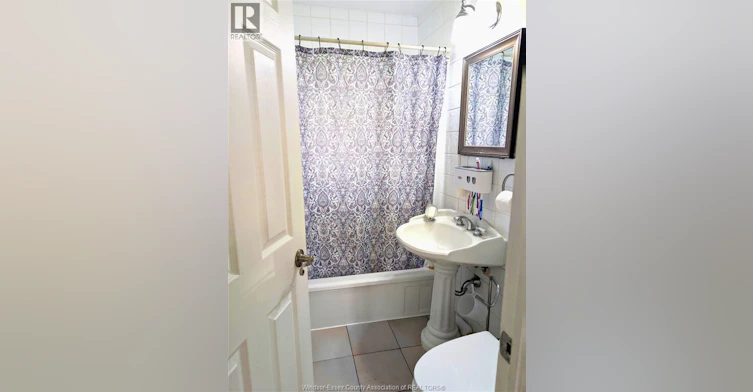 3456 Everts Avenue, Windsor, ON, N9E 2W1 - 4