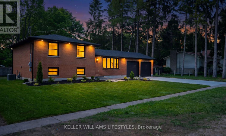 572 Churchill Crescent