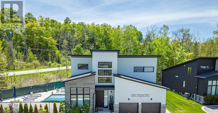 100 Tekiah Road, Blue Mountains, ON, N0H 1J0