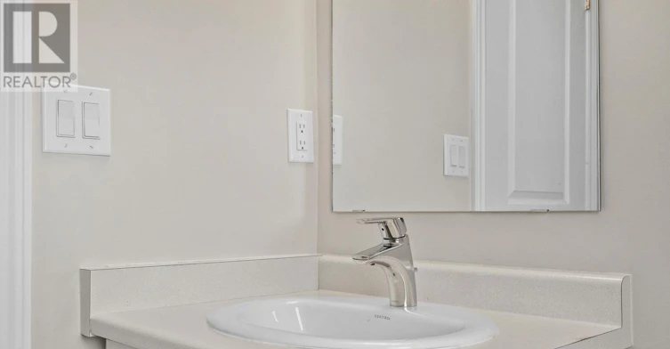 24 Amulet Way, Whitby, ON, L1R 0R5 - 25