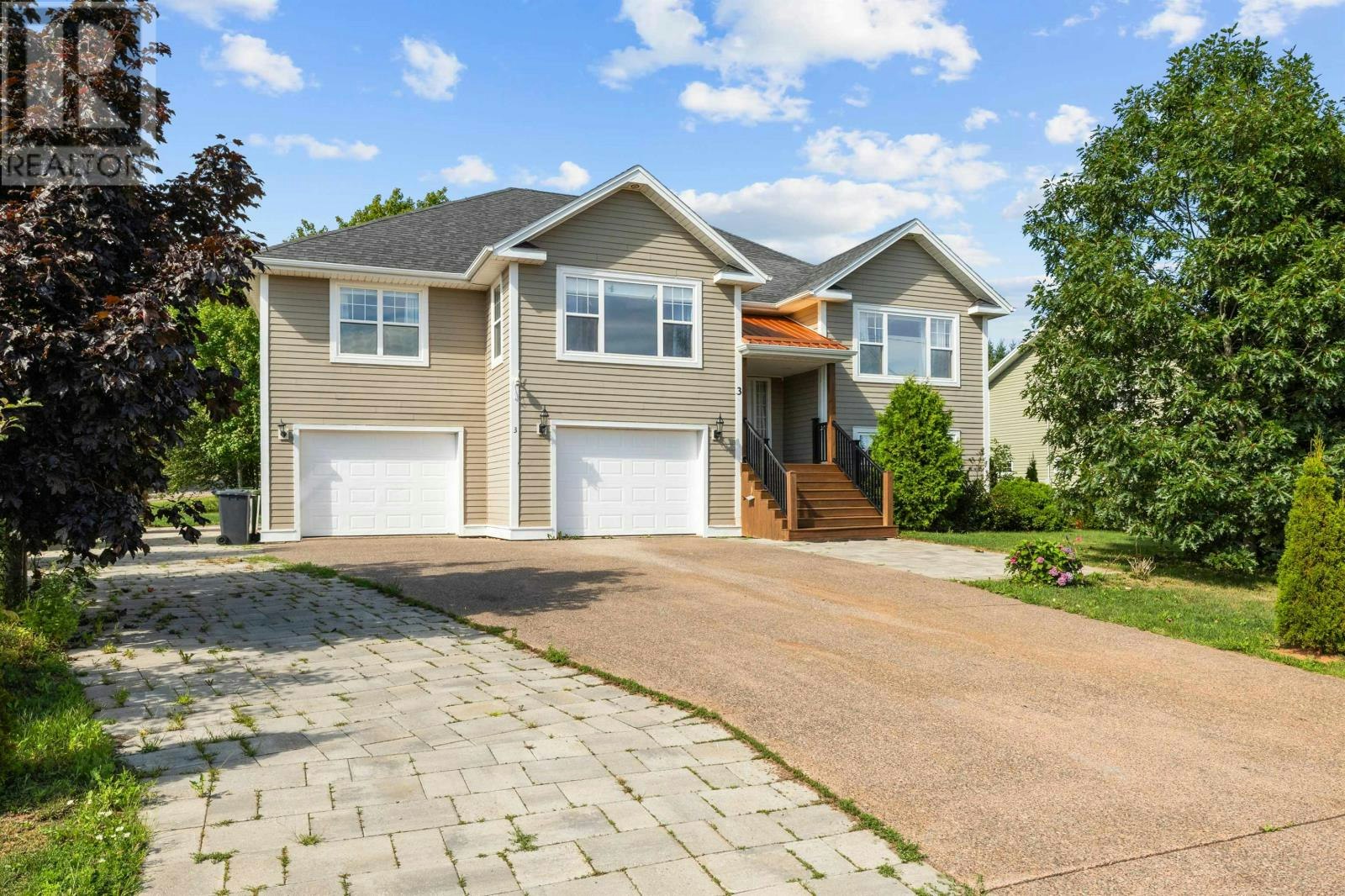 3 Somerset Place, Stratford, PE, C1B 0A9