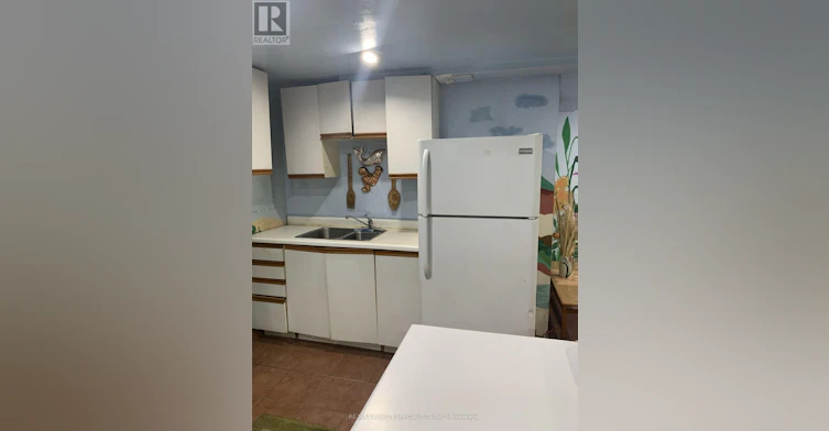 LOWER-141 Yorkland Road, Richmond Hill, ON, L4S 1C5 - 5