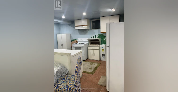 LOWER-141 Yorkland Road, Richmond Hill, ON, L4S 1C5 - 4