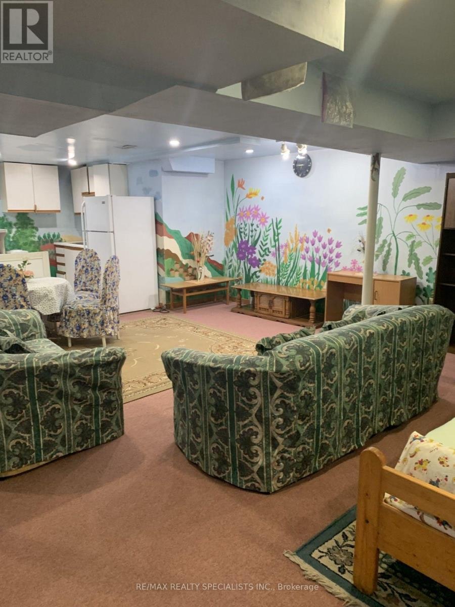 LOWER-141 Yorkland Road, Richmond Hill, ON, L4S 1C5 - 2