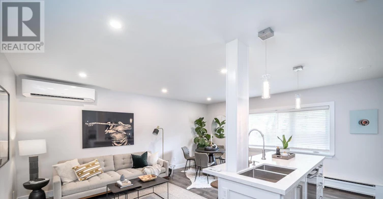 42 Cavell Avenue, Toronto, ON, M8V 1P2 - 19