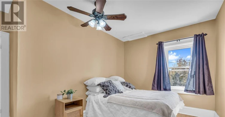 15 Elmsley N St Street, Smiths Falls, ON, K7A 2G4 - 21