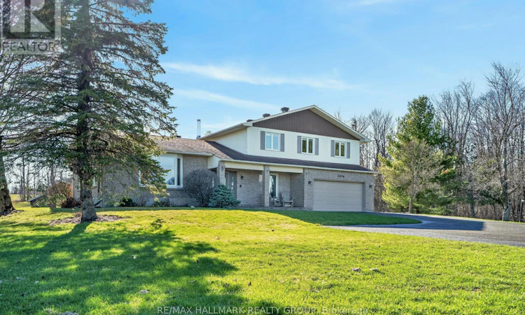 1376 Macdonald Road