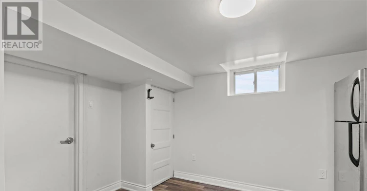 LOWER-14 Westmount Avenue, Thorold, ON, L2V 2W1 - 9