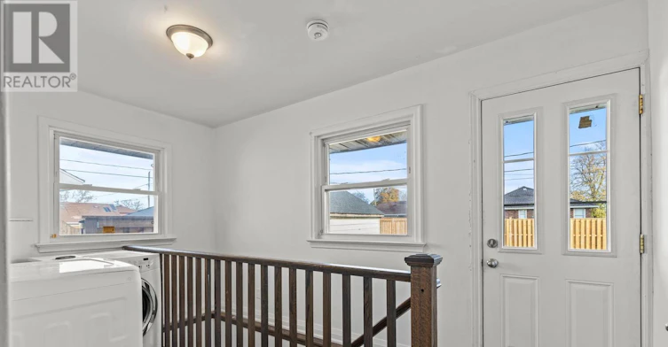 LOWER-14 Westmount Avenue, Thorold, ON, L2V 2W1 - 4