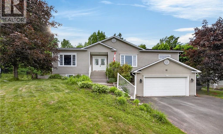 91 Maclean Court