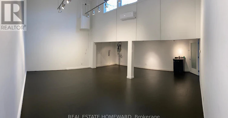 COACH-27 Lewis Street, Toronto, ON, M4M 2H2 - 23