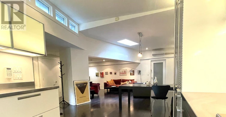 COACH-27 Lewis Street, Toronto, ON, M4M 2H2 - 8