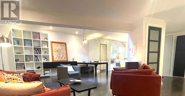 COACH-27 Lewis Street, Toronto, ON, M4M 2H2 - 3