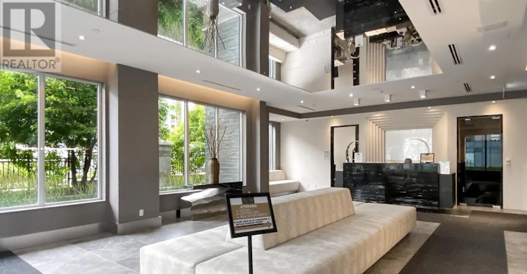 RG7-396 7 Highway E, Richmond Hill, ON, L4B 0G7 - 2
