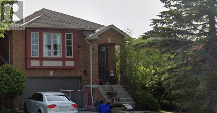 MAIN-13 Rundle Crescent, Barrie, ON, L4N 8E7